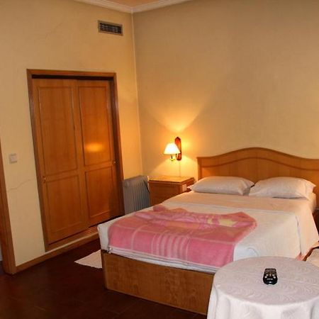 Portucalense Bed and Breakfast Πόρτο Δωμάτιο φωτογραφία
