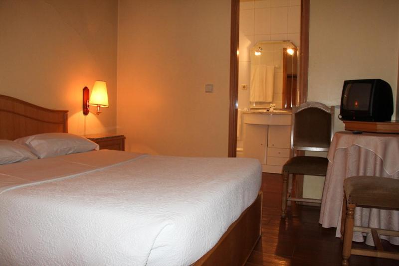 Portucalense Bed and Breakfast Πόρτο Δωμάτιο φωτογραφία